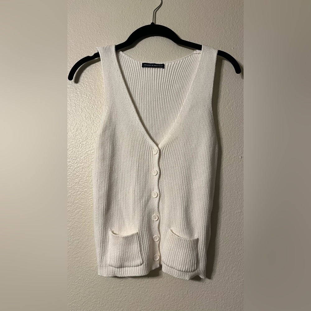 Brandy Melville Button Up Knit Top (Size Small)